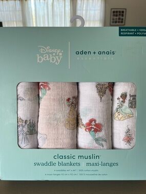 aden + anais Classic Muslin Swaddle Blankets - Mint Green & White